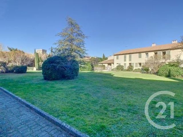 Appartement à louer VILLENEUVE LES AVIGNON